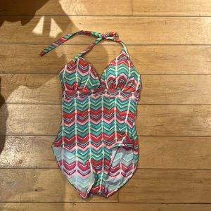 Cute flattering vintage bathing suit
